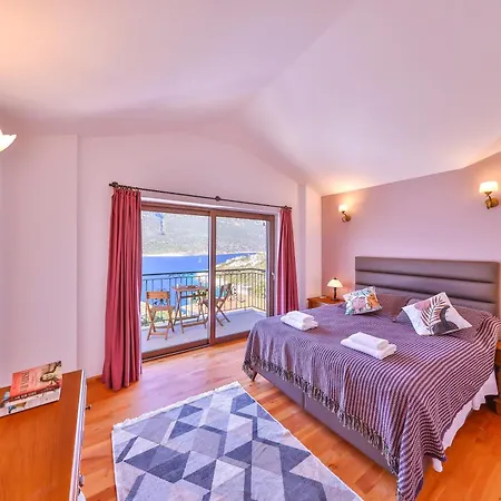 Sunshine, Peninsula Vila *